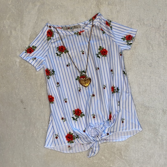 Boho Girlz Striped Top with Tie & Necklace - Picture 4 of 6